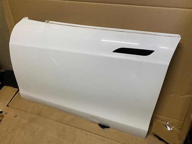 Передняя левая дверь Tesla Model S лифтбек (5YJS) (2016 - 2026) цена, от 253.39 USD