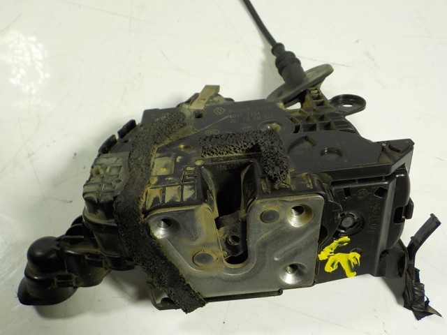 805031332R Renault (RVI) fecho da porta dianteira esquerda