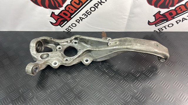 LR093817 Land Rover Цапфа - поворотный кулак передний, правый