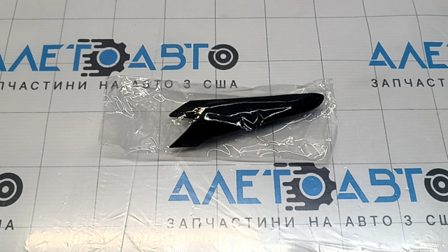 BANE50C22 Mazda Молдинг бампера переднего левый