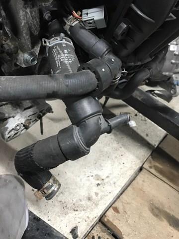  DG938B273DB Ford