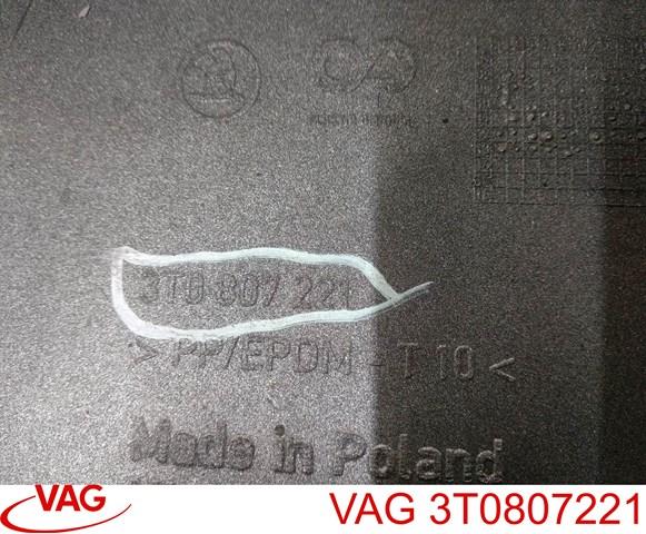 Передний бампер 3T0807221 VAG