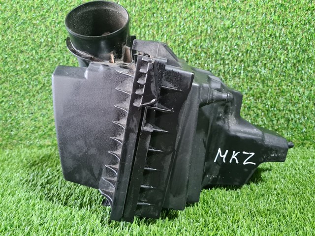 DS739643FB Ford Корпус воздушного фильтра, верхняя часть