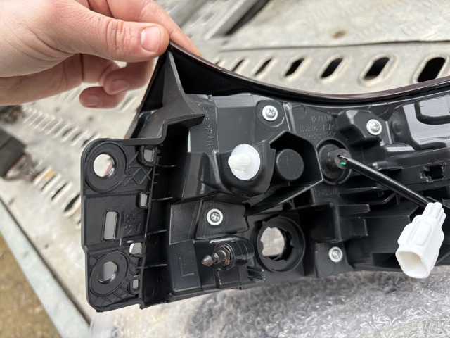 Купить 265556RR0C Nissan/Infiniti Стоп задний