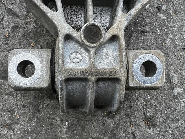  Mercedes A9102420100