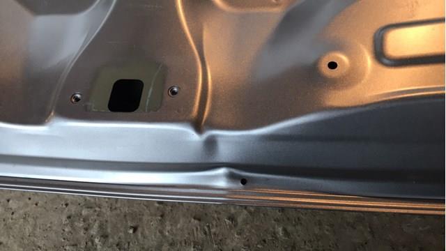  Tampa de porta-malas Toyota Corolla sedan (E21) (2019 - 2026) 