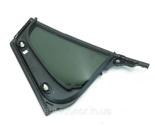 Форточка двери треугольник, задней, левой VAG 11A845213E5AP