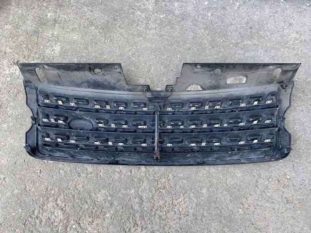 Решетка радиатора LR055881 Land Rover
