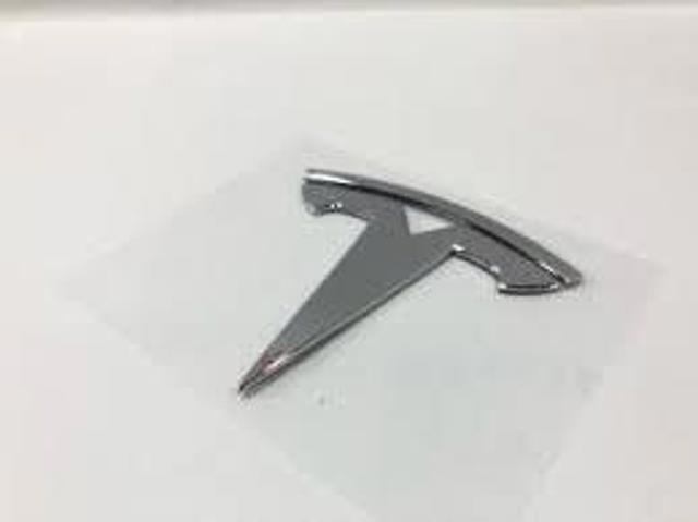 Эмблема на крышку багажника Tesla 149495000A