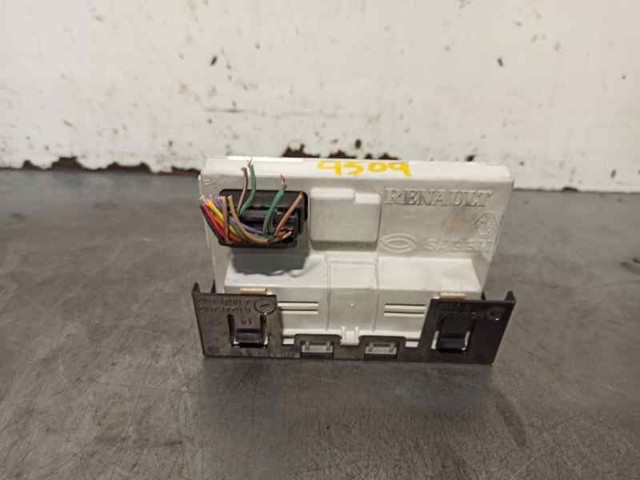 8200350498A Renault (RVI) 
