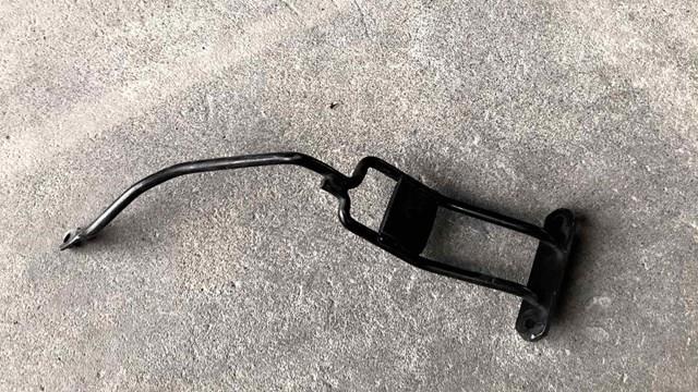 Soporte de bloqueo del capó 51642990177 BMW