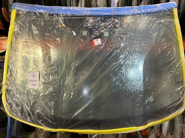 Купить LR098146 Land Rover Ветровое стекло