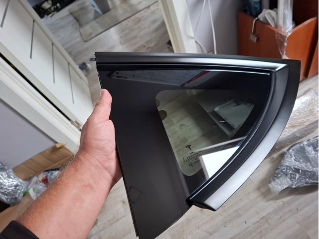 149574000E Tesla 