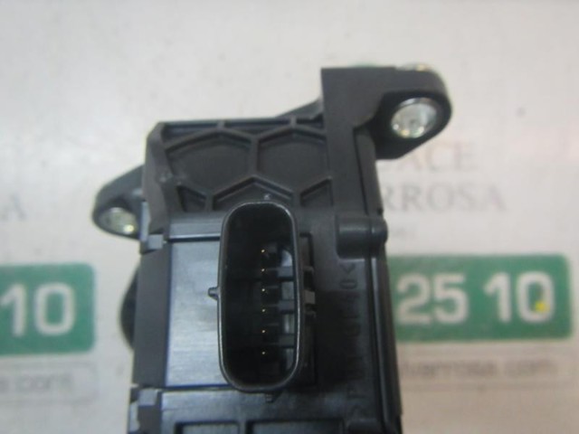 Педаль газа 7811033140 Toyota
