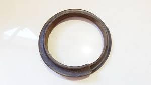 Проставка (резиновое кольцо) пружины передней верхняя на Opel Omega B 