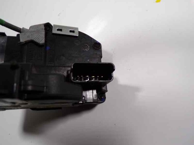 Fecho da porta dianteira esquerda Nissan JUKE JPN F15