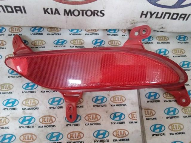 Правый отражатель бампера Hyundai/Kia 924062W200