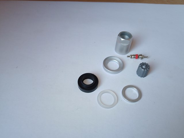 Fixação de sensor de pressão de ar nos pneus para Toyota Avensis (T25)