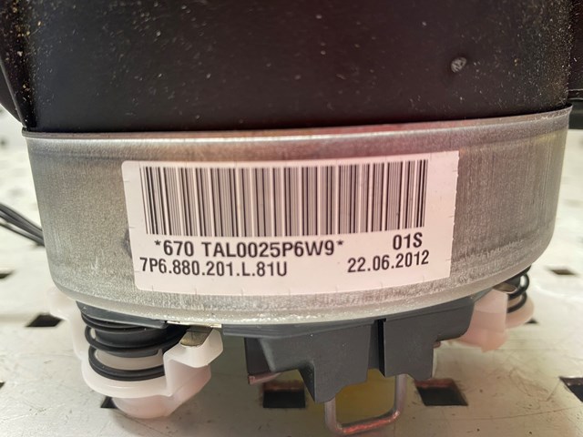 Купить 7P6880201J81U VAG Подушка AIRBAG водительская