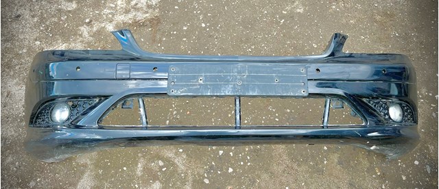 Заглушка (решетка) противотуманных фар бампера переднего правая A2218850253 Mercedes