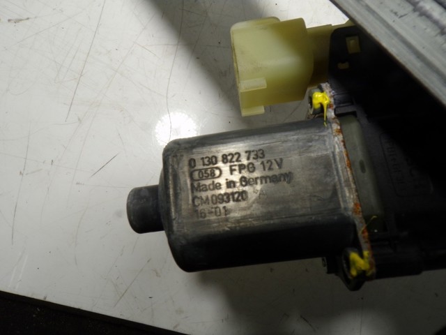 Стеклоподъемник передней правой двери Ford CJ54S23200BR цена, от 19.05 USD