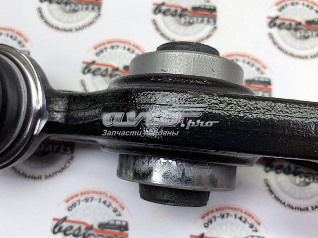 Передний нижний рычаг Land Rover LR148056