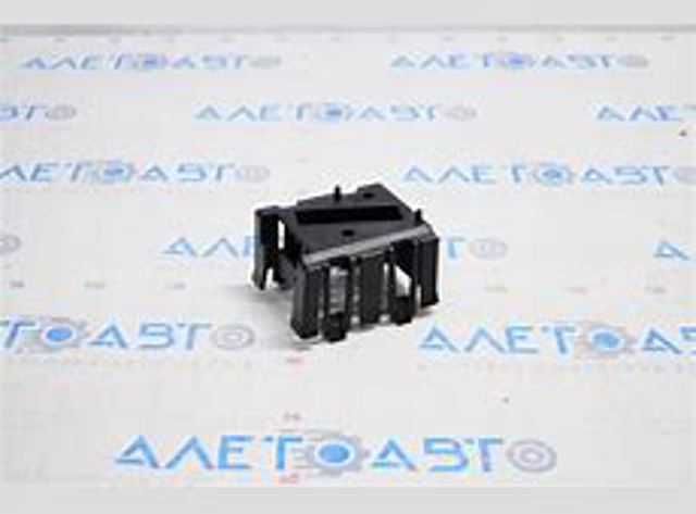 FP8502982 FPS Кронштейн радара круиз контроля (дистроника)