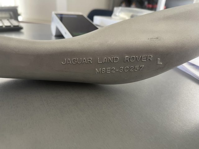Рычаг передней подвески левый LR152745 Land Rover