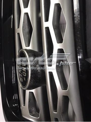 Облицовка радиатора Land Rover LR054767 цена, от 177.43 USD