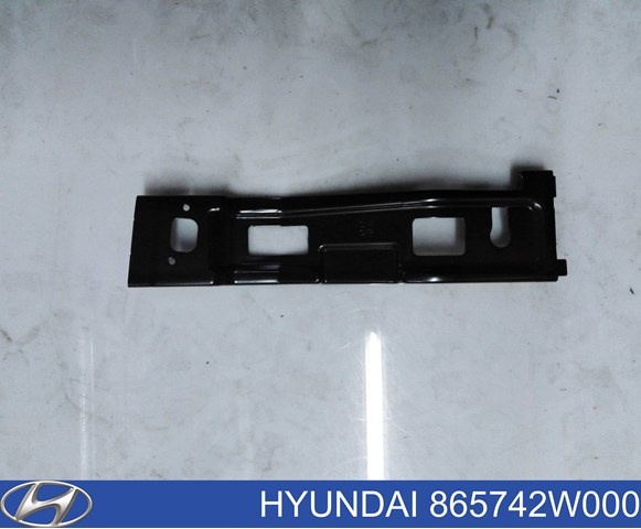  865742W000 Hyundai/Kia