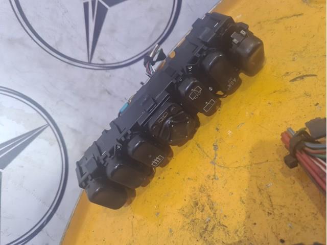 A1688203610 Mercedes Блок кнопок центральной консоли