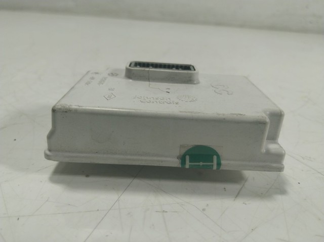 Купить 283C95247R Renault (RVI) Антенна GPS