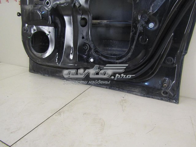 Пассажирская передняя дверь Suzuki 6800165844
