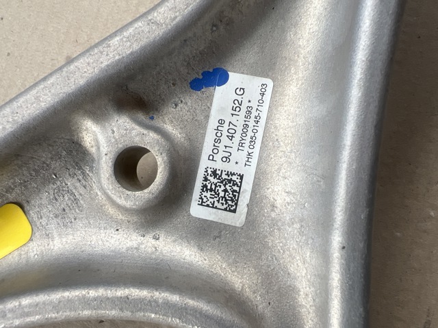 Нижний рычаг 9J1407152G VAG