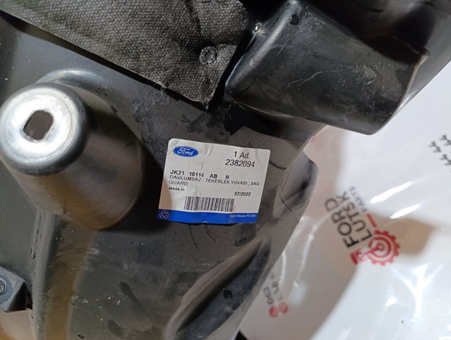Купить 2630413 Ford Подкрылок передний правый