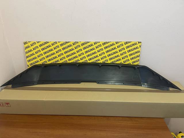 Накладка (рамка) решетки радиатора Mazda KBB3507E1BB цена, от 112.87 USD