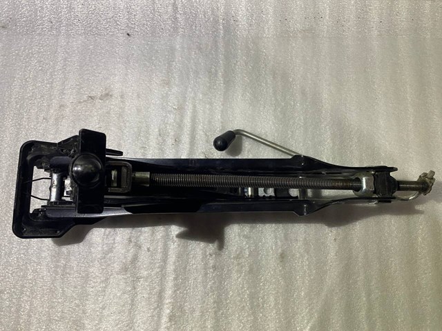 7P0011031G Porsche Подъемник гидравлический