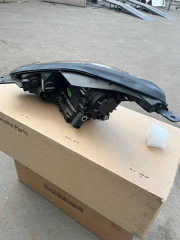 92102F1011 Hyundai/Kia Фара передняя правая