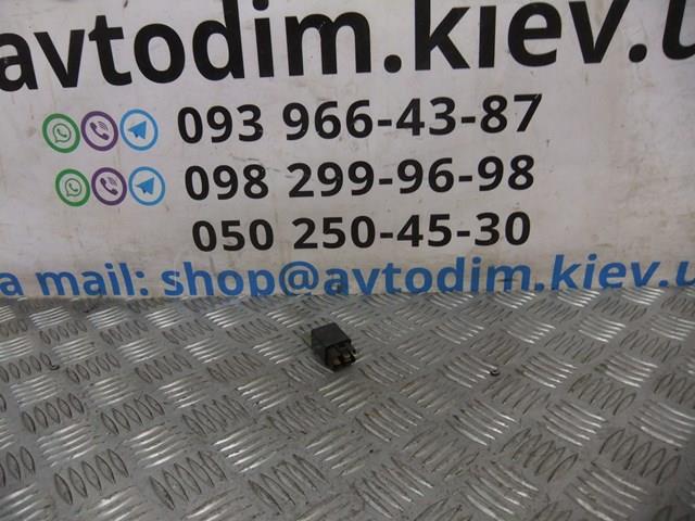 MB627895 MITSUBISHI Relé, faro antiniebla original y equivalente