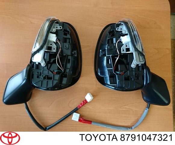 Левое боковое зеркало 8794047320 Toyota