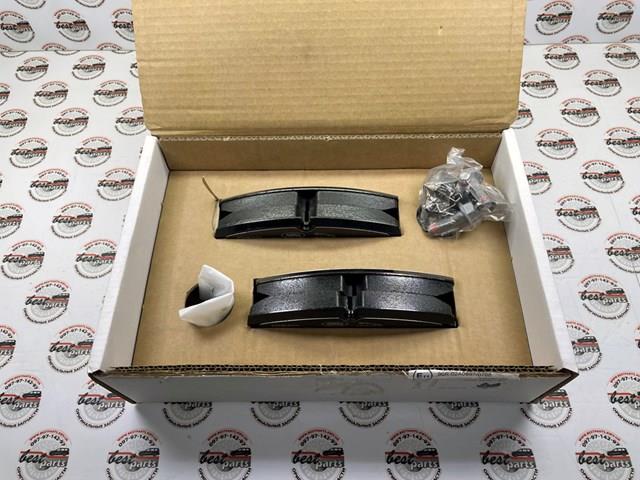 LR140729 Land Rover Колодки передние