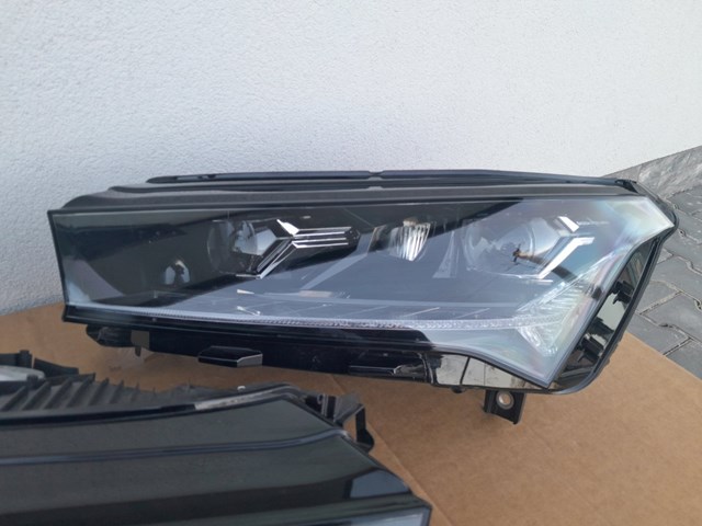 Купить 5LB941016A VAG Фара основная правая