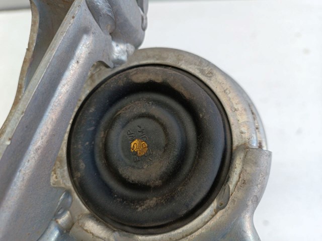 Подушка двигателя Land Rover LR024729 цена, от 38.01 USD