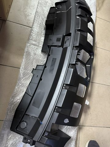 Кронштейн решетки радиатора Peugeot/Citroen 1632645980