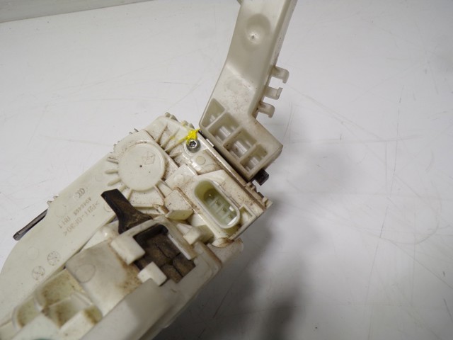 Замок передней пассажирской двери Fiat/Alfa/Lancia 52104484