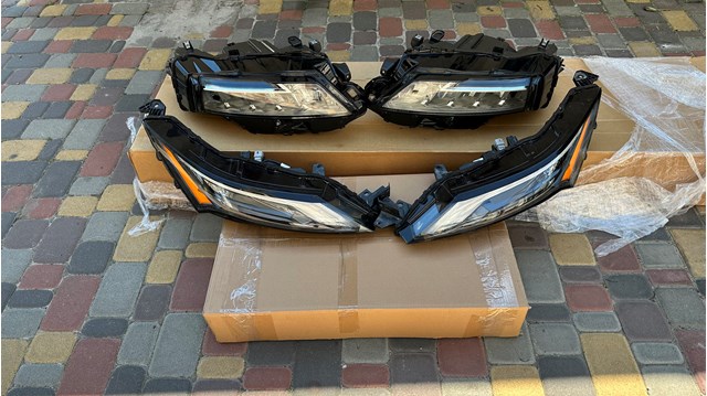 Правая фара PLR51RR601 Plrsolutions