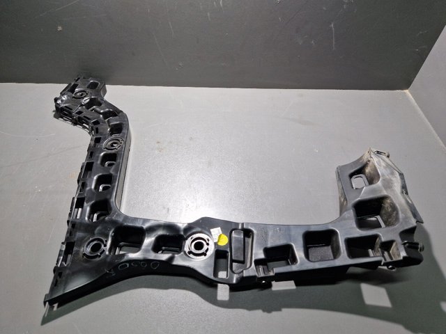 Направляющая заднего бампера правая VAG 3CN807394D цена, от 12.67 USD
