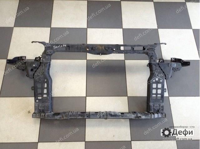 Рамка радиатора 641012W000 Hyundai/Kia