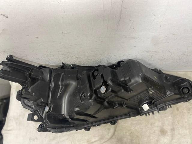Купить 8118533G10 Toyota 
