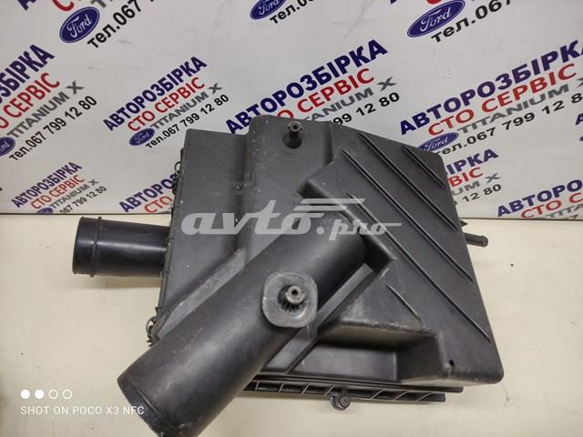Коробка фильтра на Mercedes Vito I 638